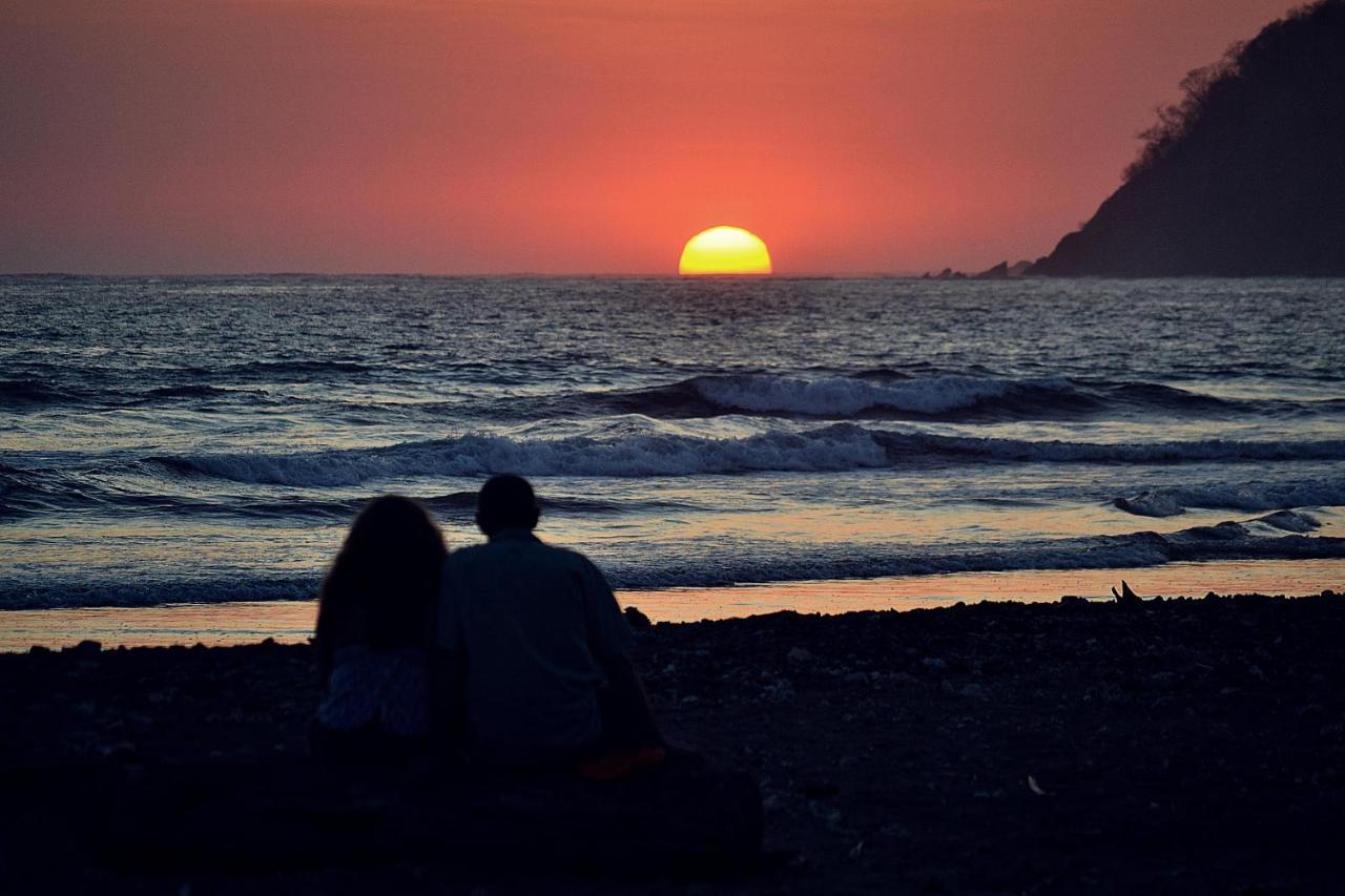 Sunset Chill Out Bed & Breakfast Sámara Kültér fotó